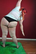 image of big ass girl stretching